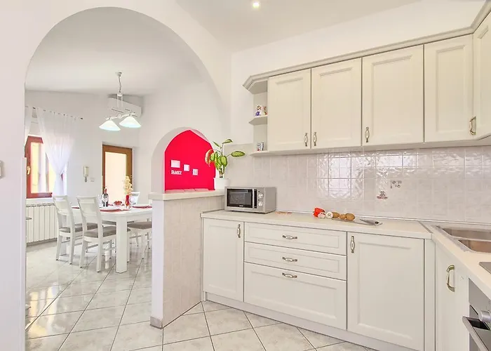 App 5 Min Arena Amphitheater Διαμέρισμα *