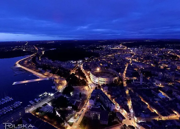 App 5 Min Arena Amphitheater * Πούλα