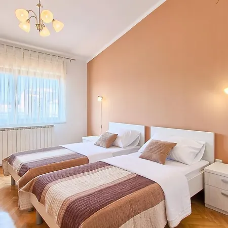 Apartman App 5 Min Arena Amphitheater *