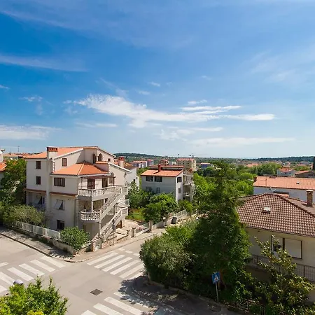 App 5 Min Arena Amphitheater