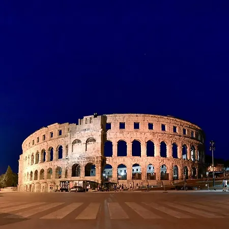 App 5 Min Arena Amphitheater *